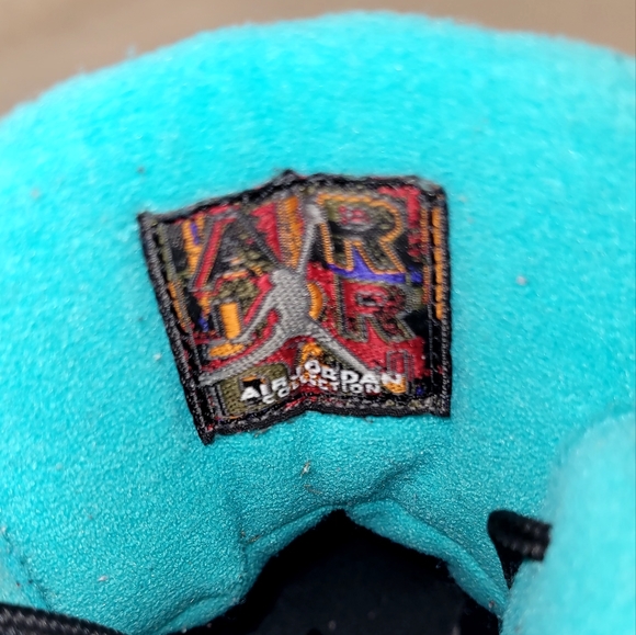 Jordan lady liberty Size 6.5y - Picture 3 of 4